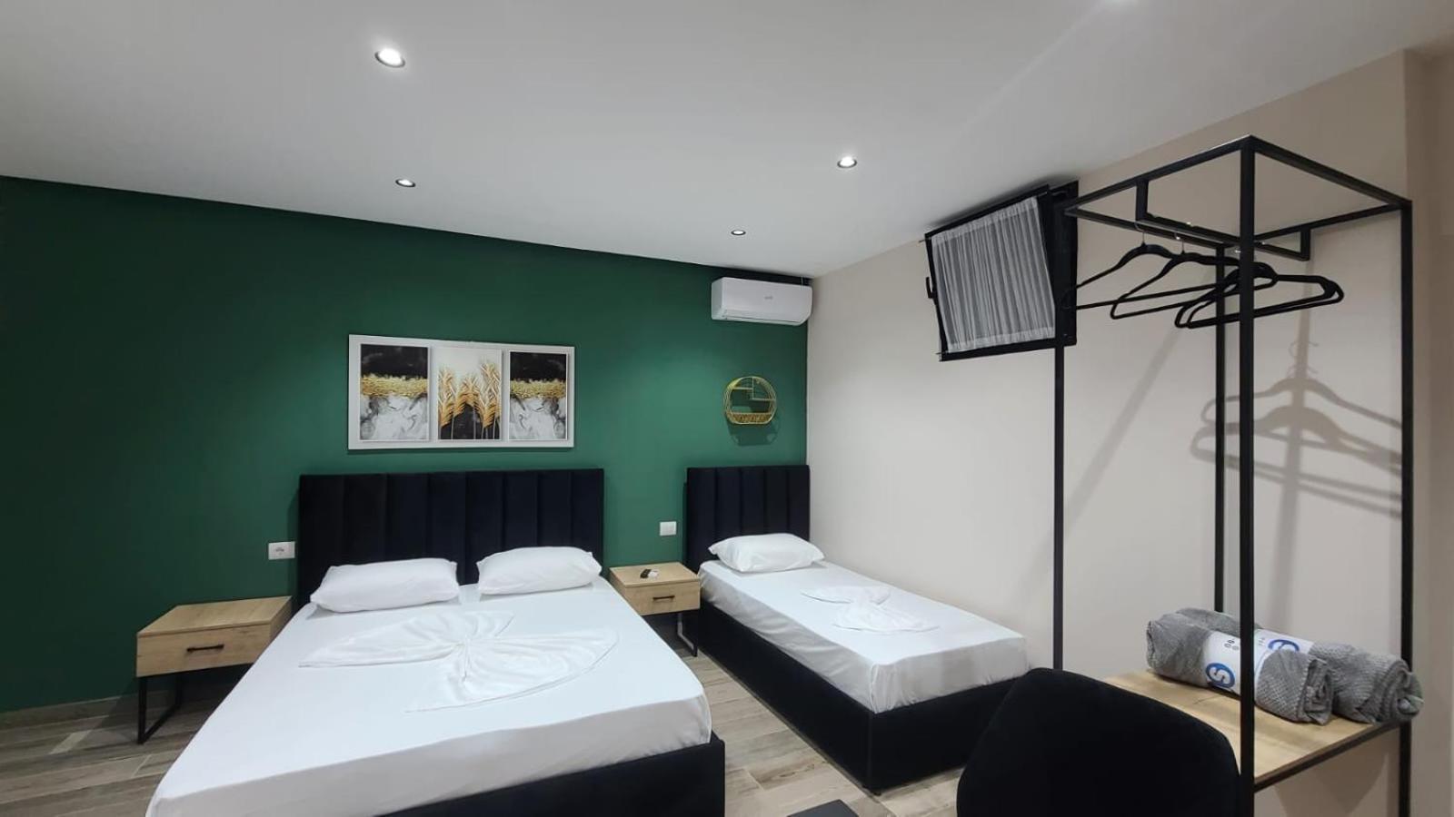 Guest House Tian & Hojz Дуррес Экстерьер фото
