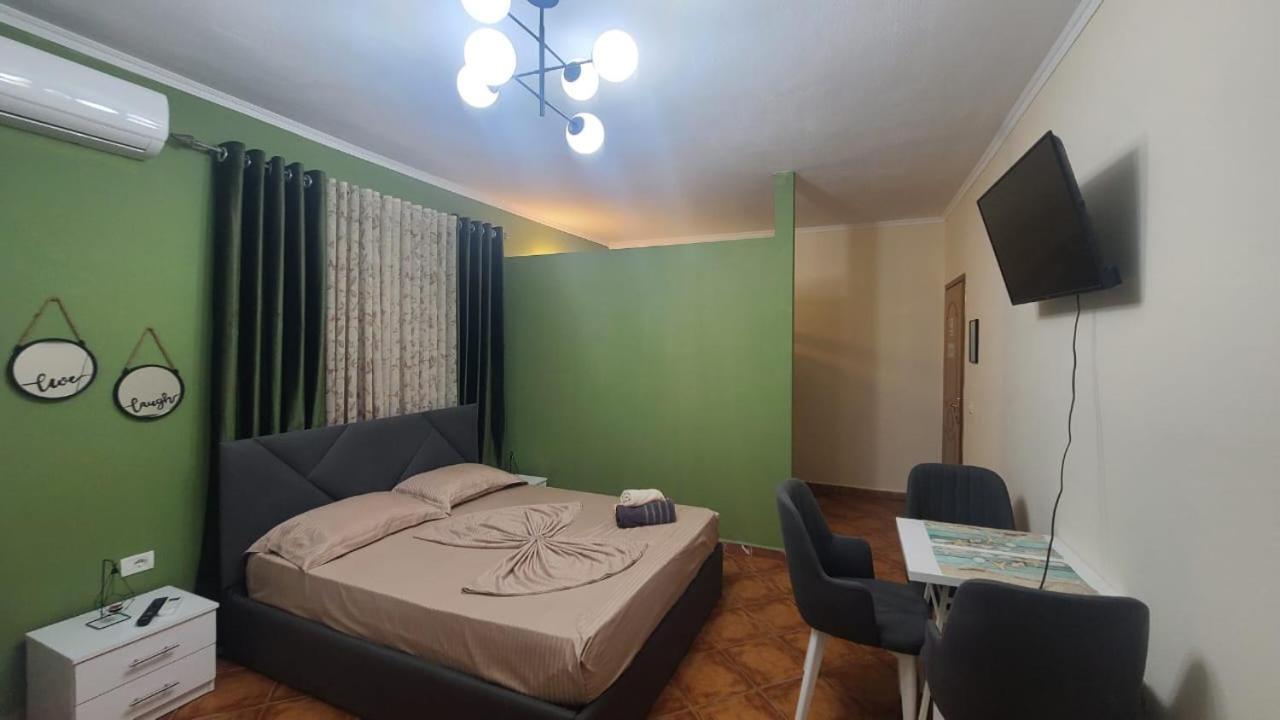 Guest House Tian & Hojz Дуррес Экстерьер фото
