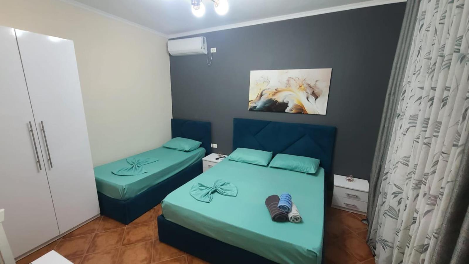 Guest House Tian & Hojz Дуррес Экстерьер фото
